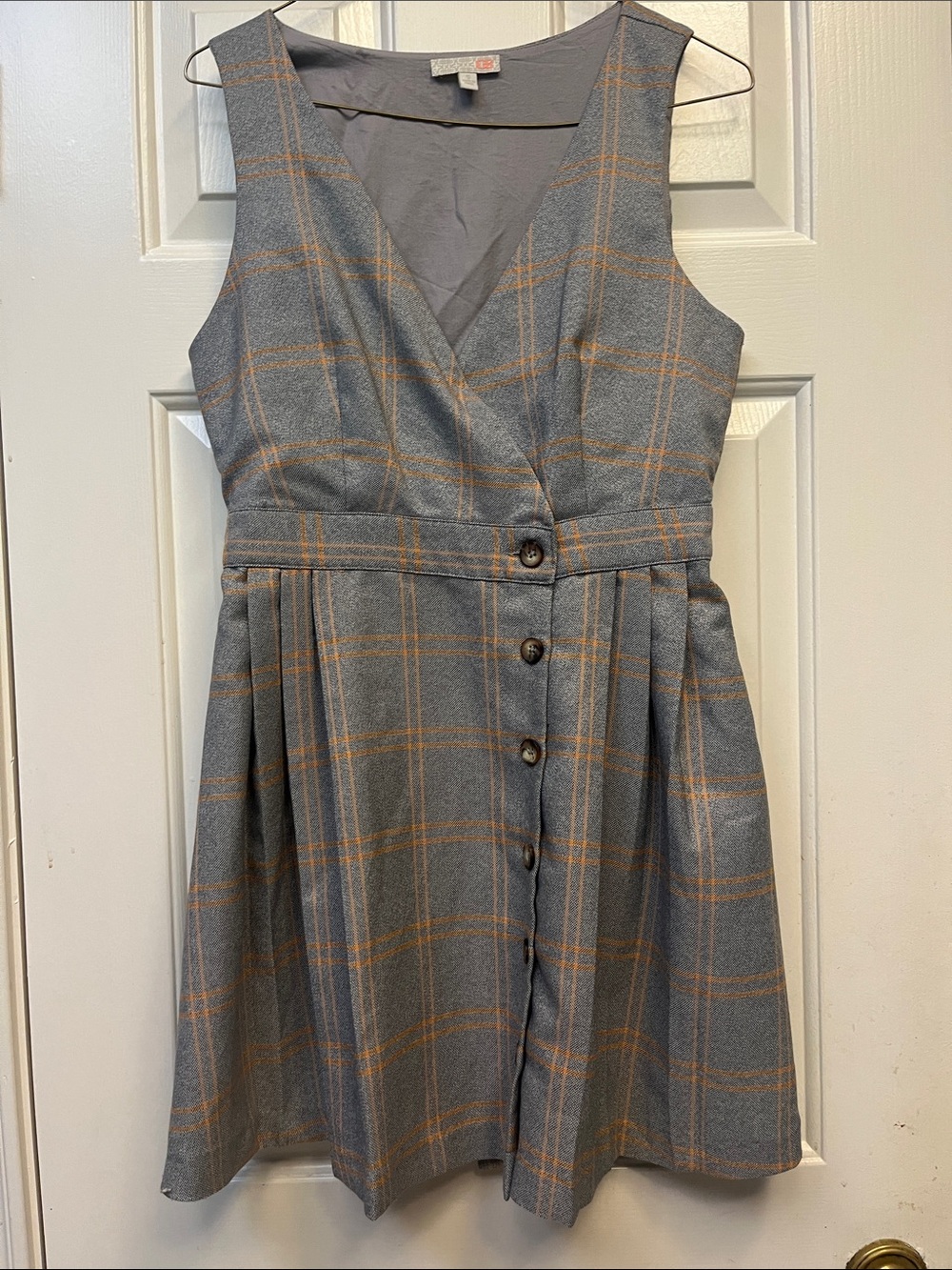 GB Gianni Bini Gray Plaid Button-Front Jumper S